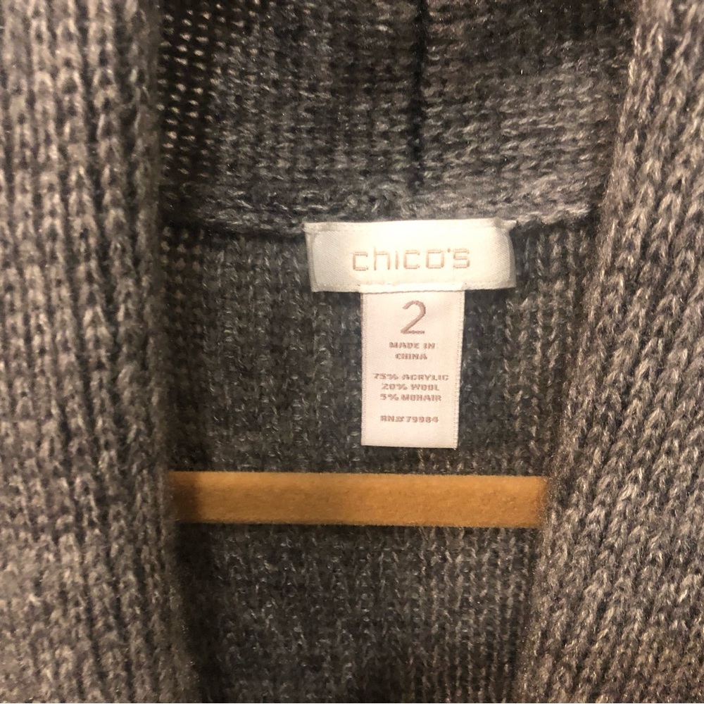 Chicos -Gray Knit Sweater Wrap/Cardigan -Chico’s Size 2 (women size 12) - Picture 3 of 5